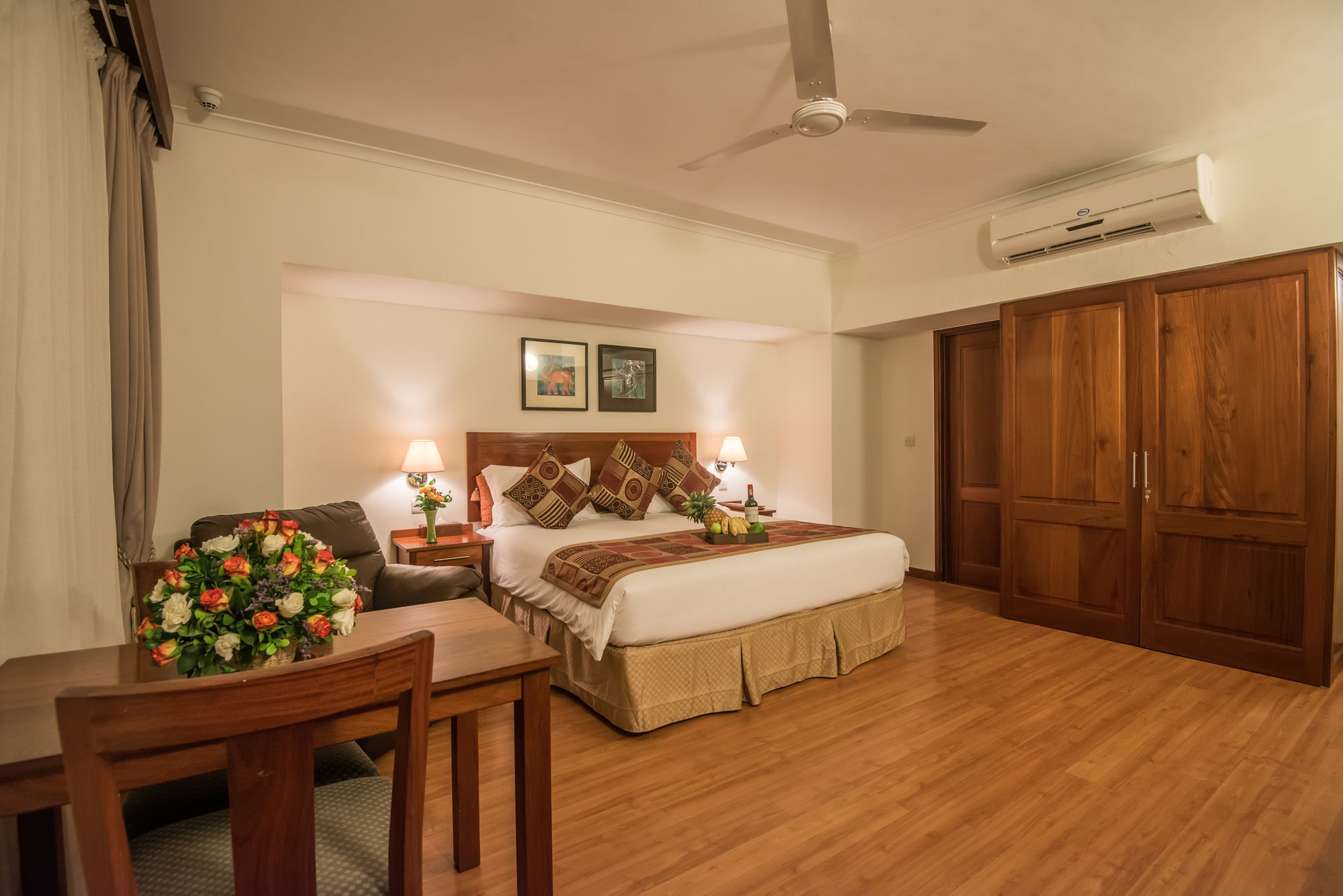 Sea Cliff Court Hotel & Luxury Apartments Dar es Salaam Extérieur photo