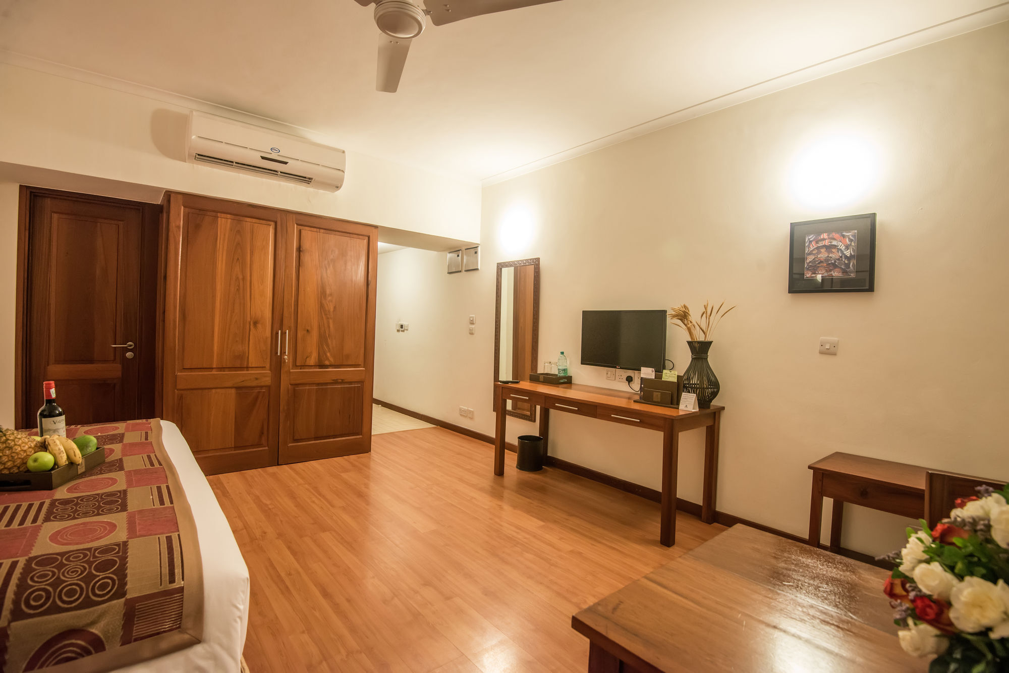 Sea Cliff Court Hotel & Luxury Apartments Dar es Salaam Extérieur photo