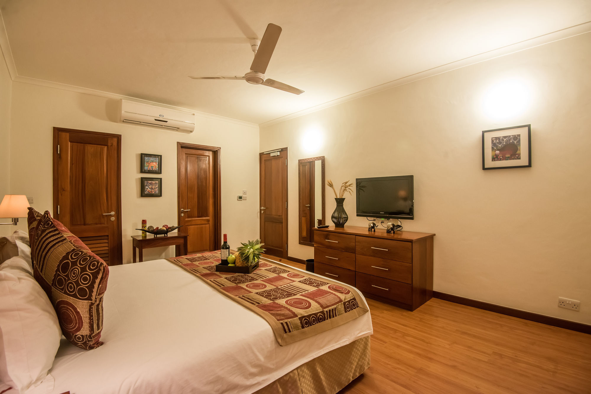 Sea Cliff Court Hotel & Luxury Apartments Dar es Salaam Extérieur photo